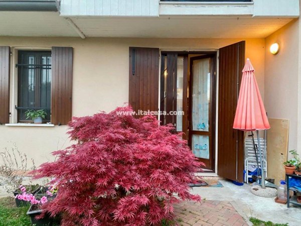 appartamento in vendita a San Giorgio Bigarello in zona Stradella