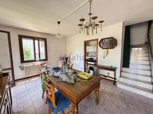 casa indipendente in vendita a San Giorgio Bigarello in zona Mottella