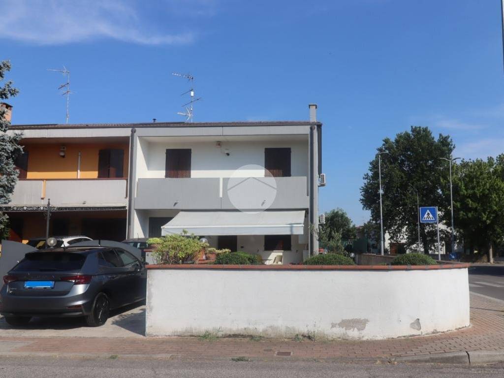 casa indipendente in vendita a San Giorgio Bigarello