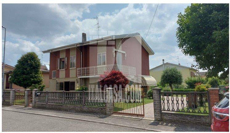 casa indipendente in vendita a San Giorgio Bigarello in zona Mottella