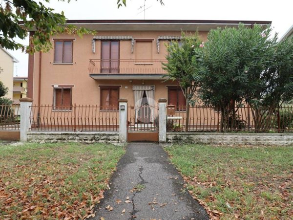 casa indipendente in vendita a San Giorgio Bigarello in zona Mottella