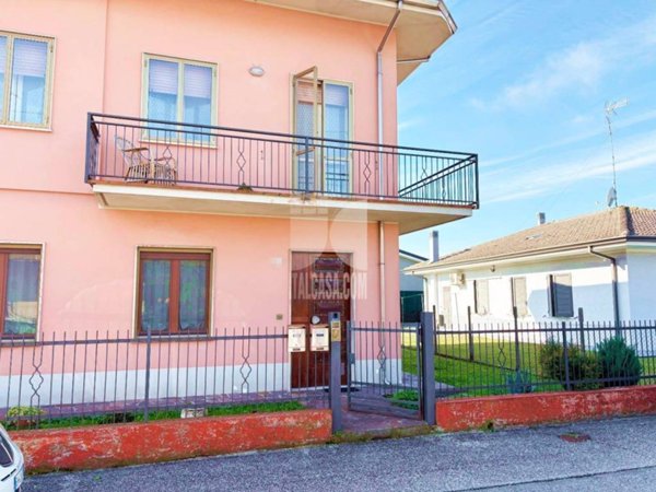 appartamento in vendita a San Giorgio Bigarello in zona Villanova De Bellis
