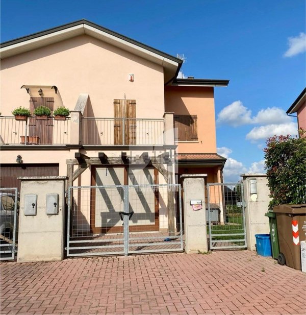 casa indipendente in vendita a San Giorgio Bigarello