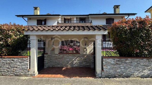 casa indipendente in vendita a San Giorgio Bigarello in zona Mottella