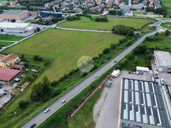 terreno edificabile in vendita a San Giorgio Bigarello