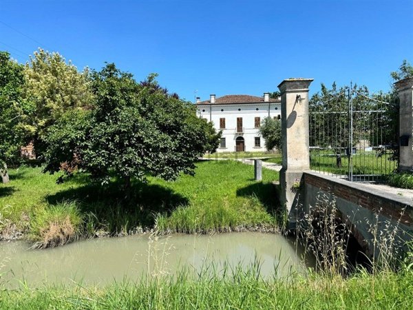 casa indipendente in vendita a San Giorgio Bigarello