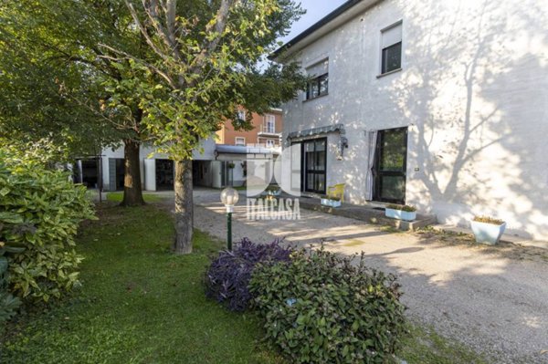 casa indipendente in vendita a San Giorgio Bigarello in zona Mottella