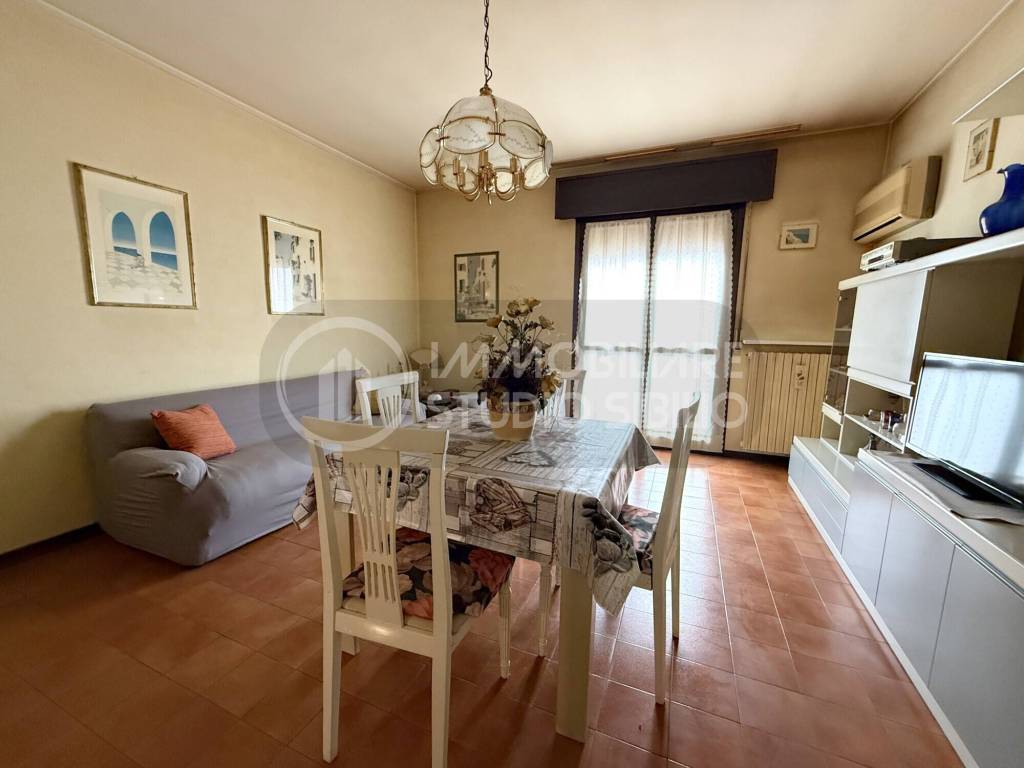 appartamento in vendita a San Giorgio Bigarello in zona Stradella