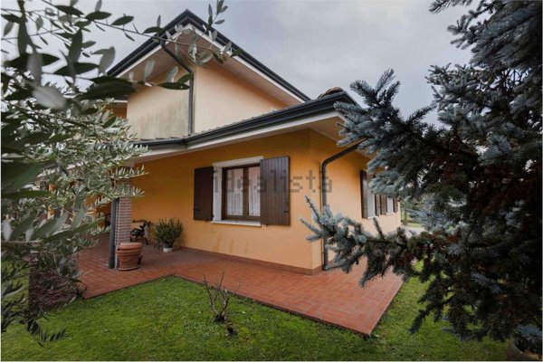 casa indipendente in vendita a San Giorgio Bigarello in zona Tripoli