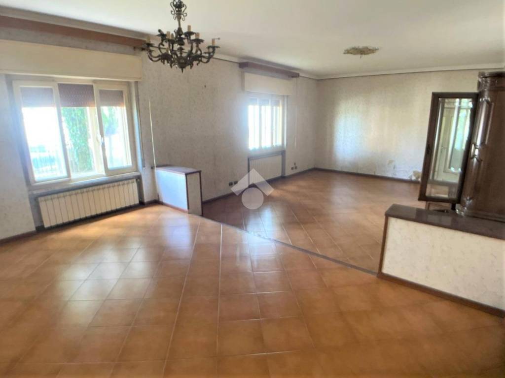 appartamento in vendita a San Giorgio Bigarello in zona Caselle