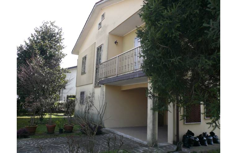 casa indipendente in vendita a San Giorgio Bigarello in zona Bigarello