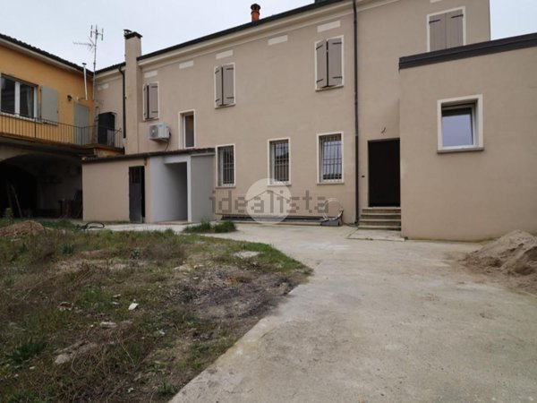 appartamento in vendita a San Giorgio Bigarello in zona Ghisiolo