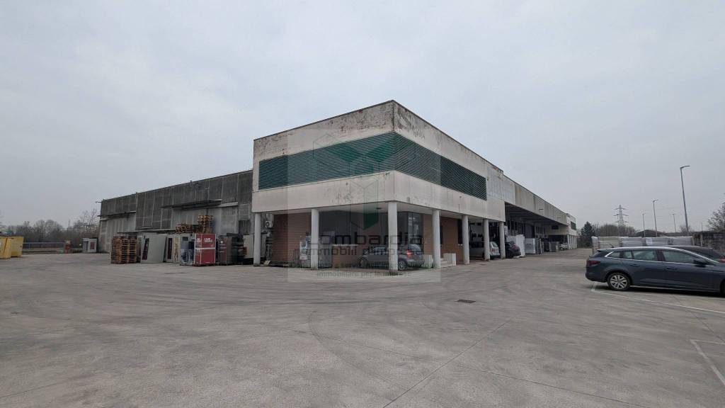 capannone in vendita a San Giorgio Bigarello