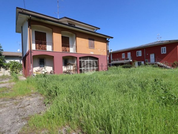 casa indipendente in vendita a San Giorgio Bigarello in zona Mottella
