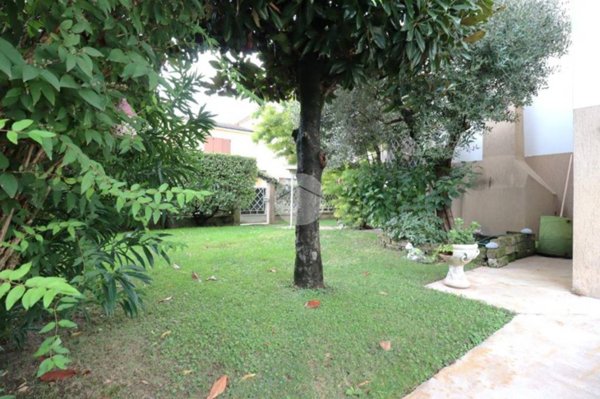 casa indipendente in vendita a San Giorgio Bigarello