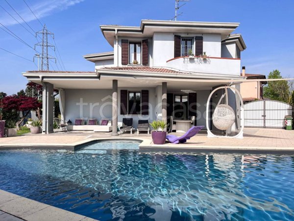 casa indipendente in vendita a San Giorgio Bigarello