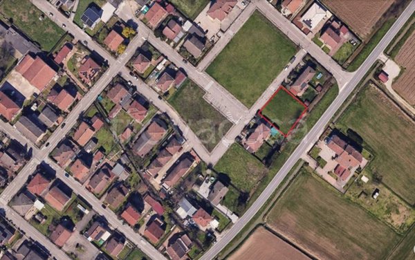 terreno edificabile in vendita a San Giorgio Bigarello in zona Tripoli