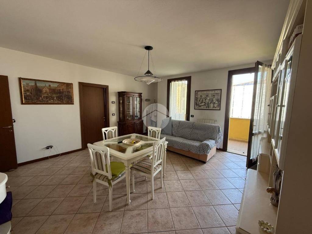 appartamento in vendita a San Giorgio Bigarello in zona Mottella