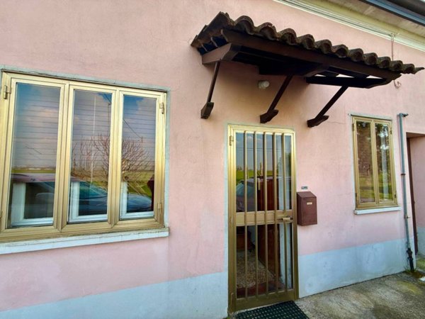 casa indipendente in vendita a San Giorgio Bigarello in zona Ghisiolo