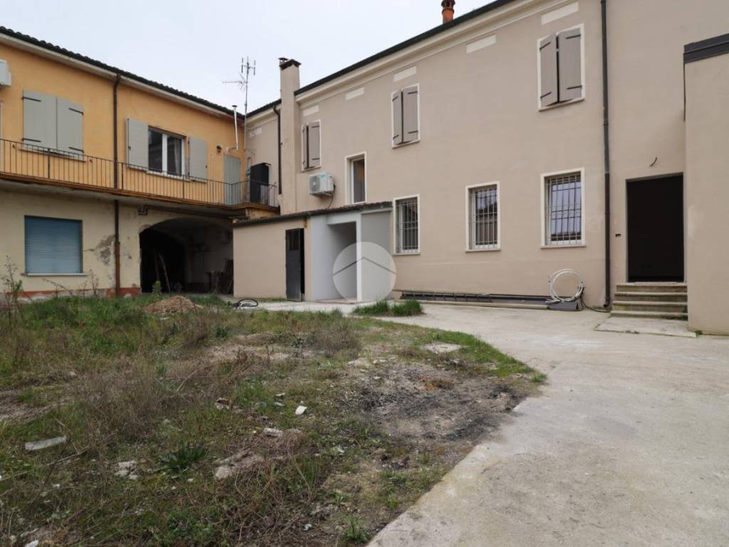 appartamento in vendita a San Giorgio Bigarello in zona Bigarello
