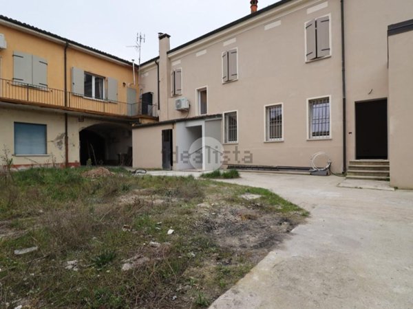 appartamento in vendita a San Giorgio Bigarello in zona Ghisiolo
