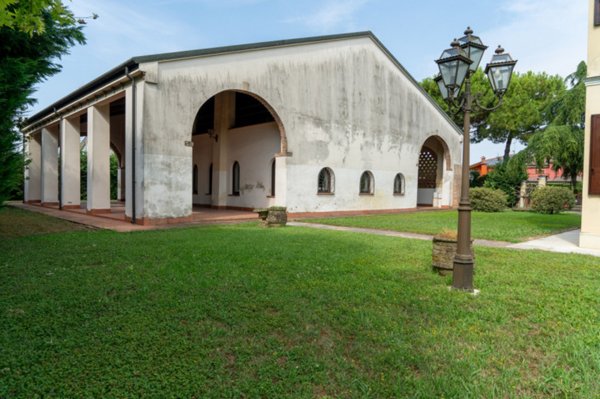 casa indipendente in vendita a San Giorgio Bigarello in zona Bigarello