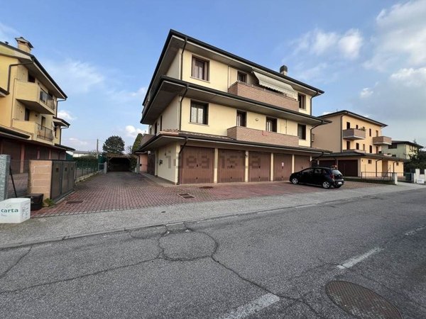 appartamento in vendita a San Giorgio Bigarello in zona Stradella