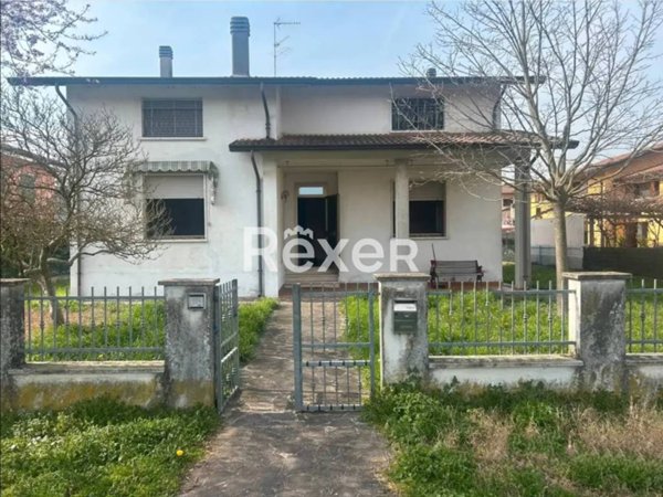 casa indipendente in vendita a San Giorgio Bigarello in zona Tripoli