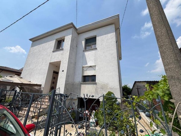 casa indipendente in vendita a San Giorgio Bigarello