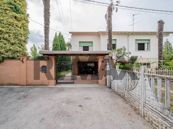 casa indipendente in vendita a San Giorgio Bigarello in zona Stradella