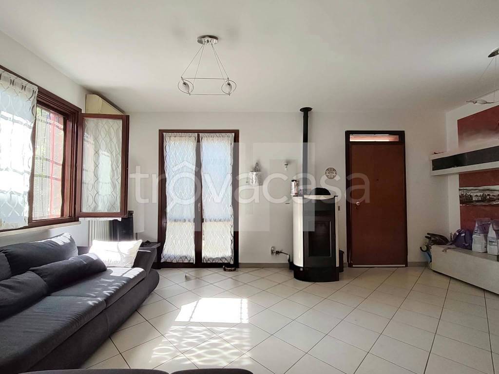 casa indipendente in vendita a San Giorgio Bigarello in zona Mottella