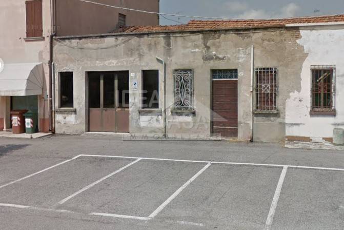 quadrivano in vendita a San Giovanni del Dosso