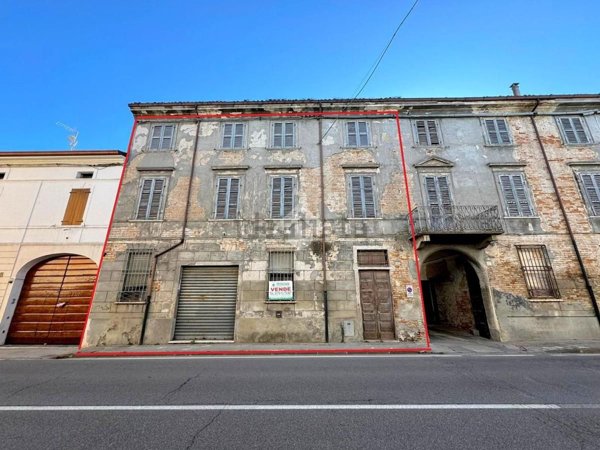 pentavano in vendita a San Martino dall'Argine