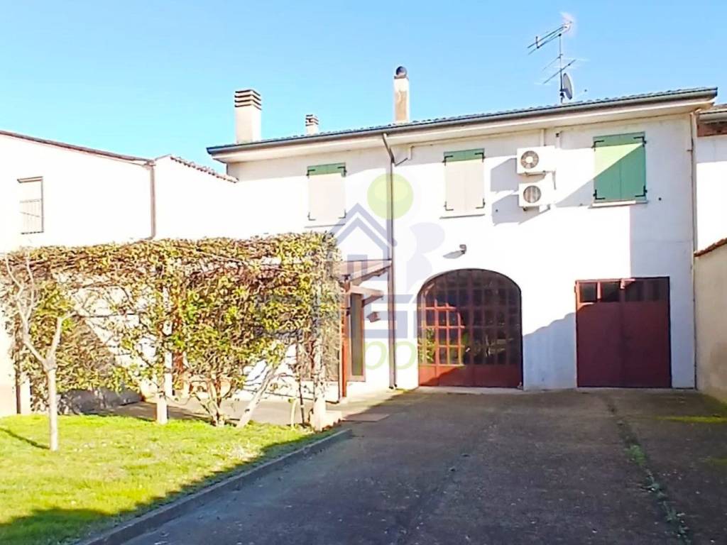 casa indipendente in vendita a San Martino dall'Argine