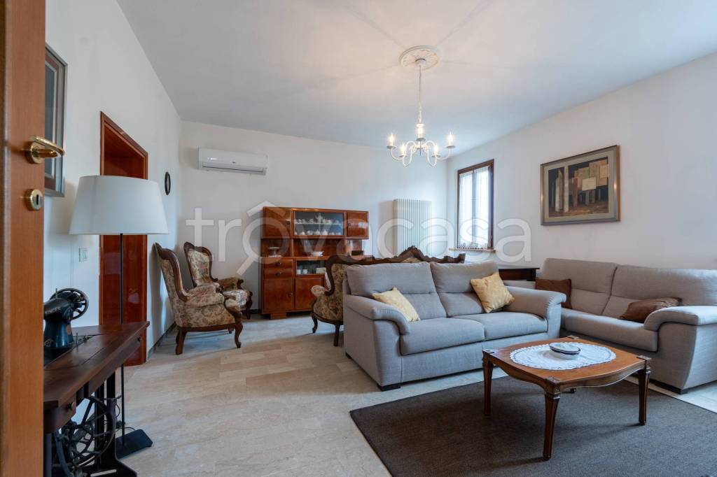casa indipendente in vendita a San Martino dall'Argine