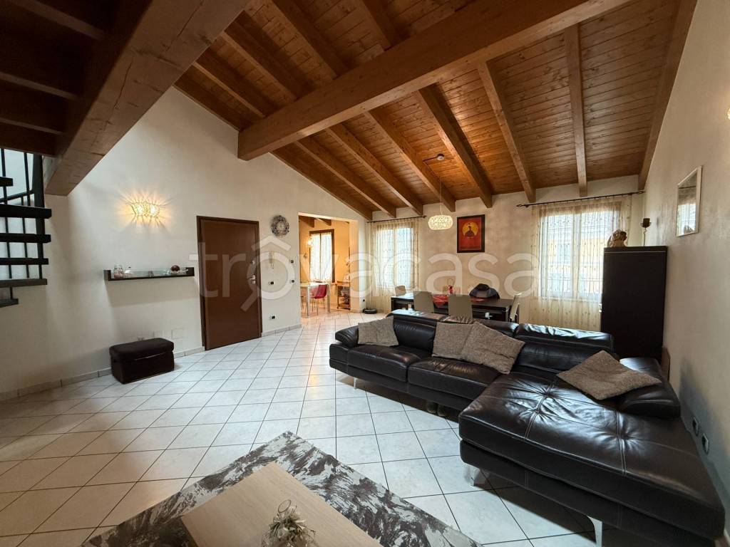 appartamento in vendita a Schivenoglia