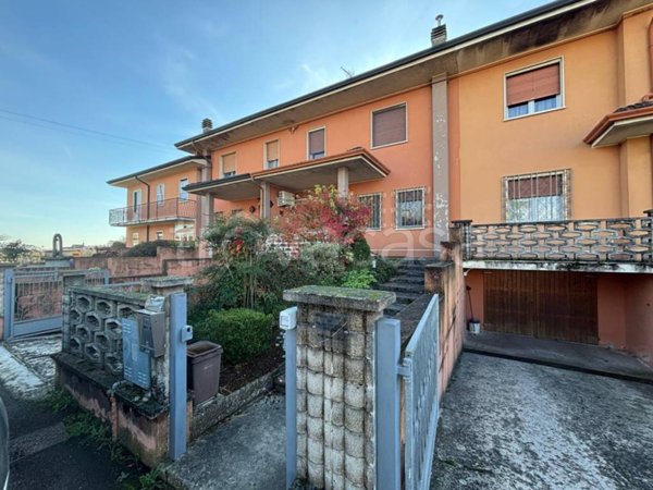 casa indipendente in vendita a Schivenoglia