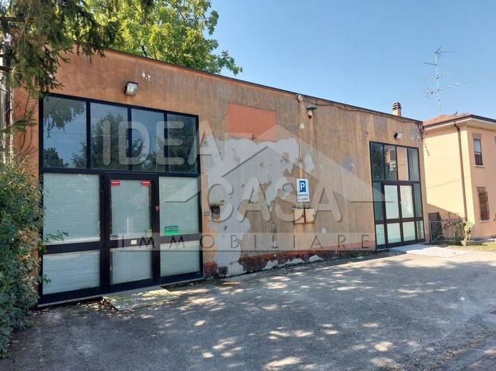 locale di sgombero in vendita a Schivenoglia