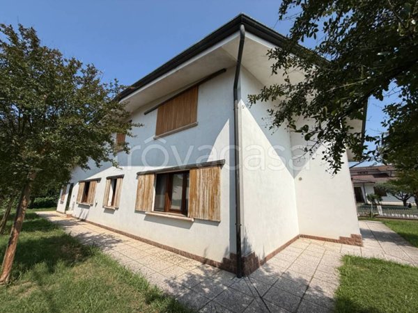 casa indipendente in vendita a Schivenoglia