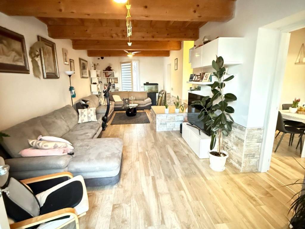 casa indipendente in vendita a Schivenoglia