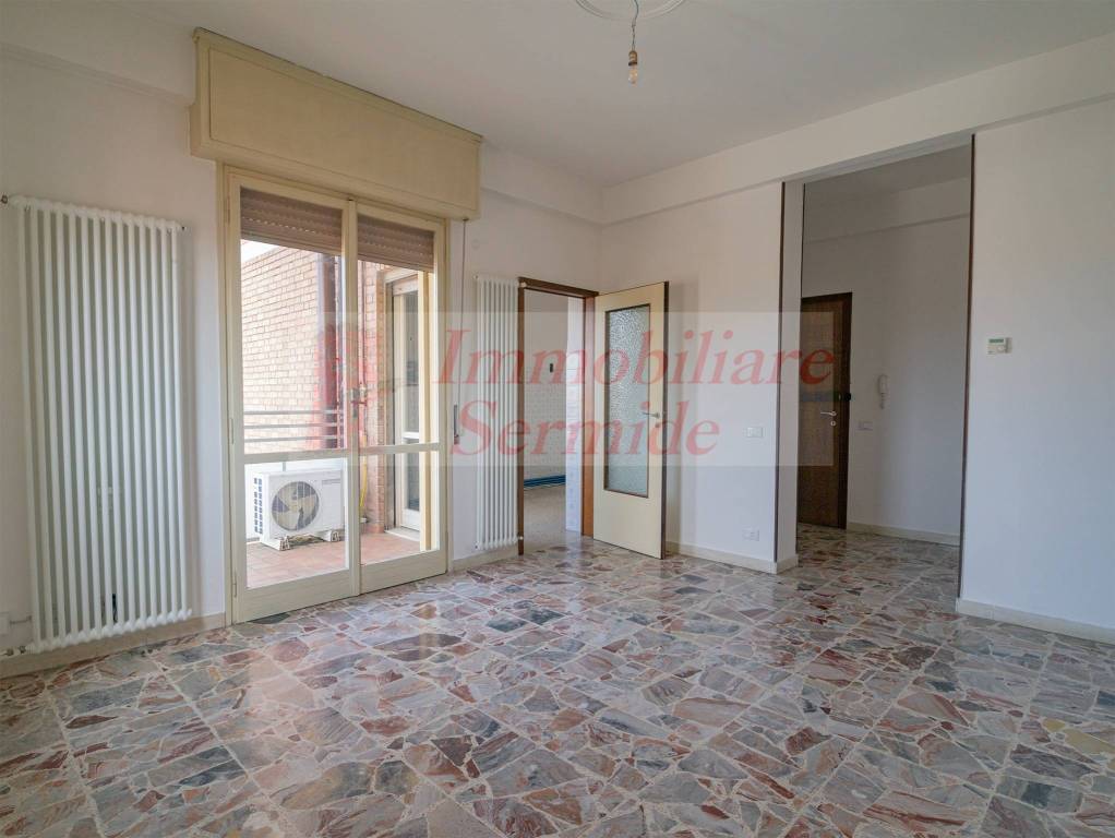 appartamento in vendita a Sermide e Felonica in zona Sermide