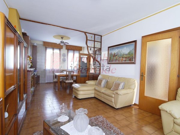 casa indipendente in vendita a Sermide e Felonica