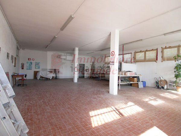 locale commerciale in vendita a Sermide e Felonica