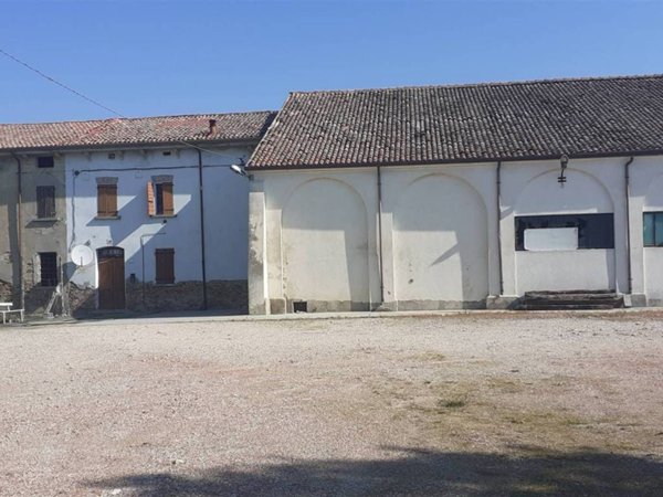 casa indipendente in vendita a Sermide e Felonica in zona Santa Croce