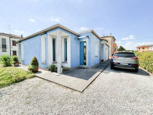 casa indipendente in vendita a Sermide e Felonica