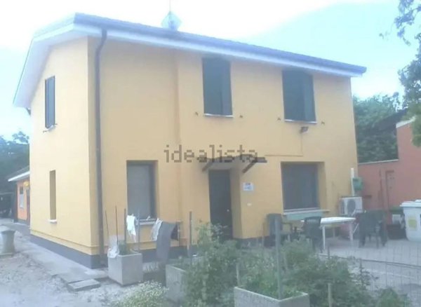 casa indipendente in vendita a Sermide e Felonica