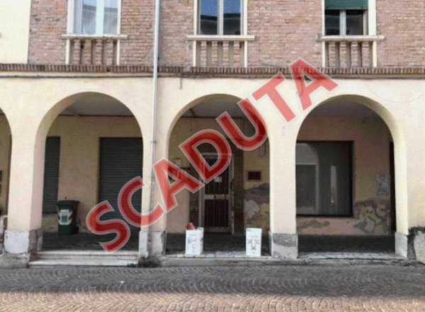 appartamento in vendita a Sermide e Felonica in zona Sermide