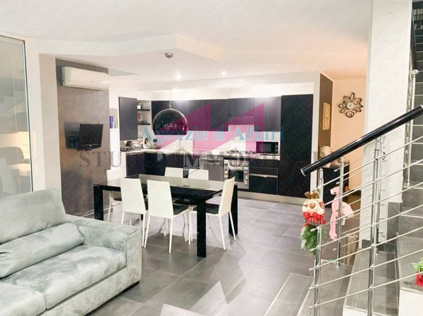 casa indipendente in vendita a Sermide e Felonica