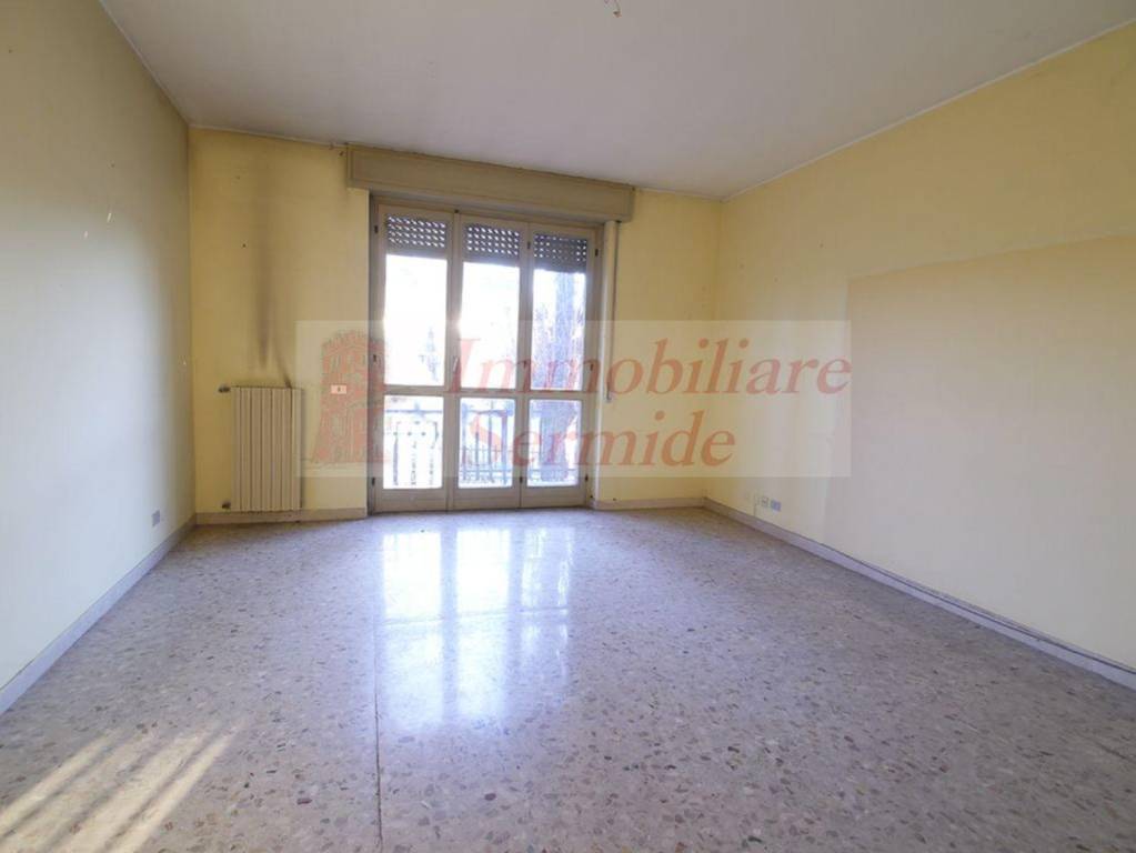 appartamento in vendita a Sermide e Felonica in zona Sermide