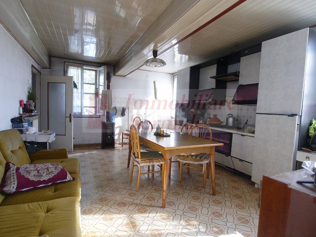 casa indipendente in vendita a Sermide e Felonica in zona Sermide